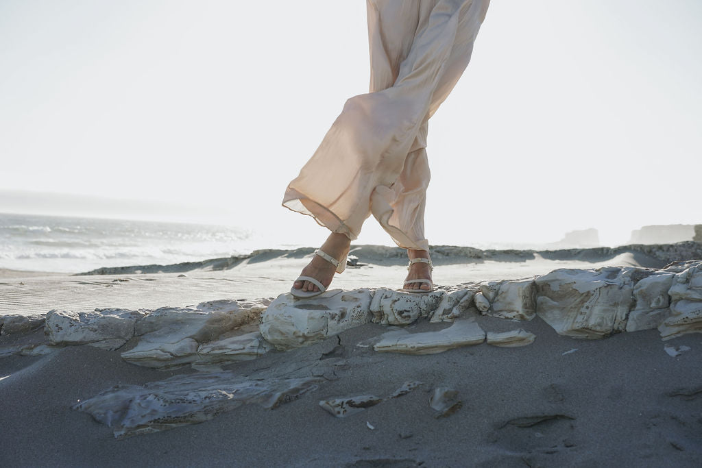 SAMPLE SALE/ SELENE Vegan Linen Prehnite Sz 9