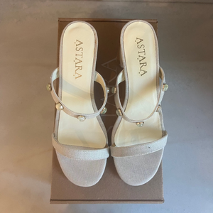 SAMPLE SALE/ SELENE Vegan Linen Prehnite Sz 9